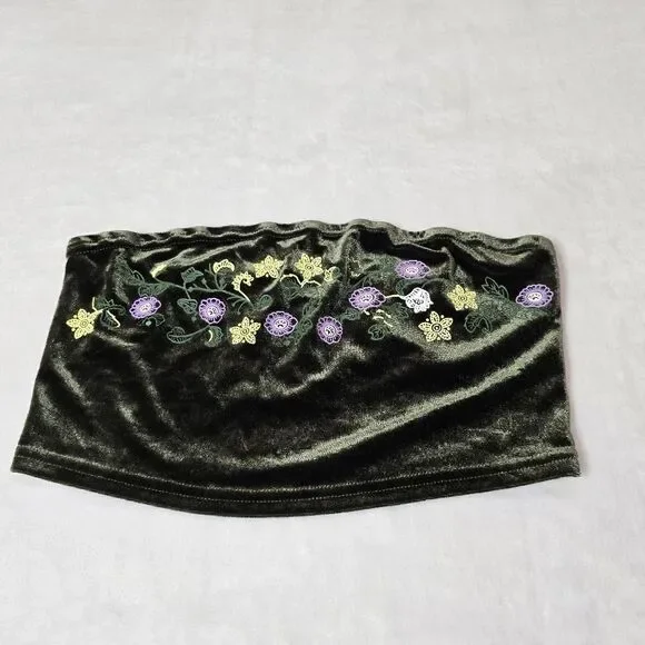 🔥Cropped top, with embroidery,  size Medium - Picture 3 of 11